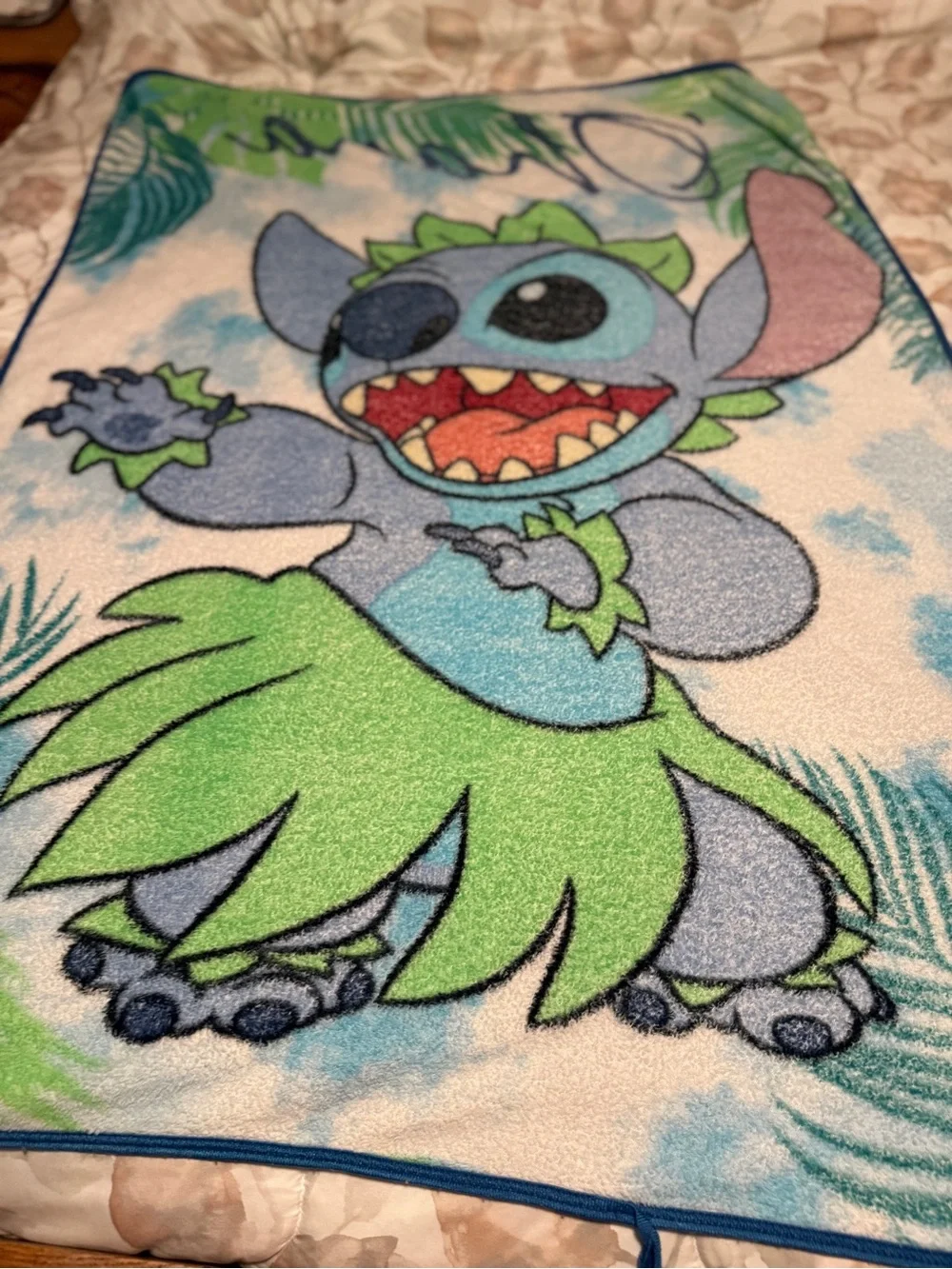 Disney Lilo & Stitch Tropical Plush Throw Blanket - Blue & Green OHANA